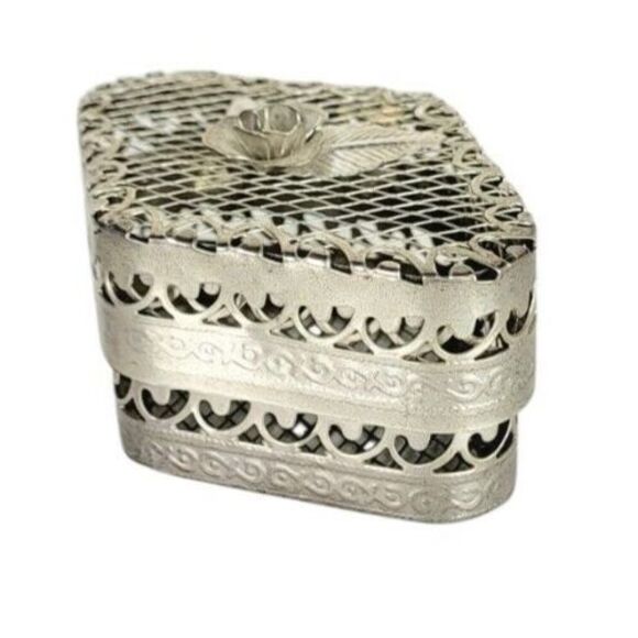 Vintage Ornate Silver Metal Mesh Rosette Jewelry Ring Proposal Trinket Gift Box - Picture 7 of 9